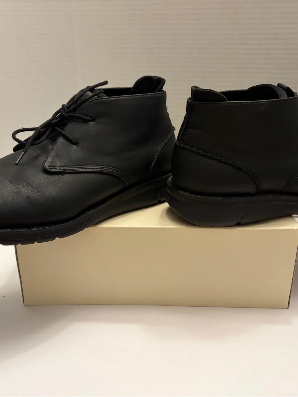 Kenneth Cole Reaction Men's Size 10 Black Leather London Chukka Boots